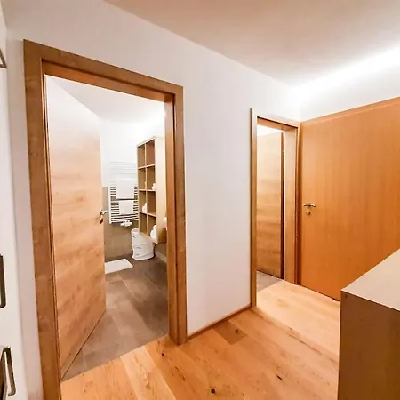Hornblick *new* Stylish 1br + Netflix בוכן
