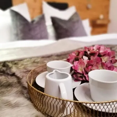 Hornblick *new* Stylish 1br + Netflix דירה *