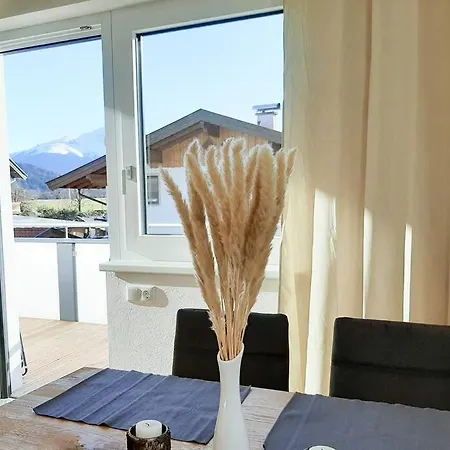 Hornblick *new* Stylish 1br + Netflix בוכן